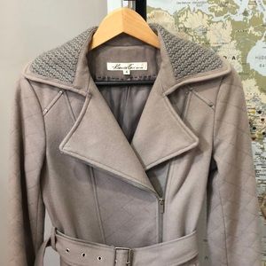 Kenneth Cole Coat size 4